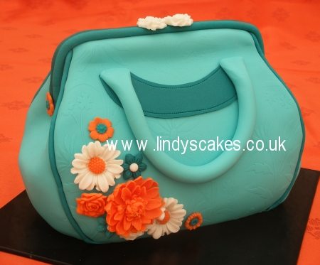 Handbag cake created by Lindy Smith May 2011