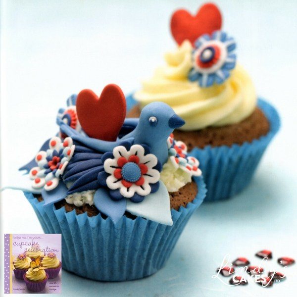 Blue bird cupcake by Lindy Smith