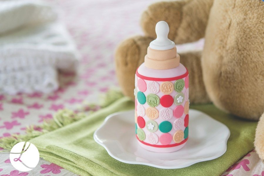 bottled with love mini cake by Lindy Smith