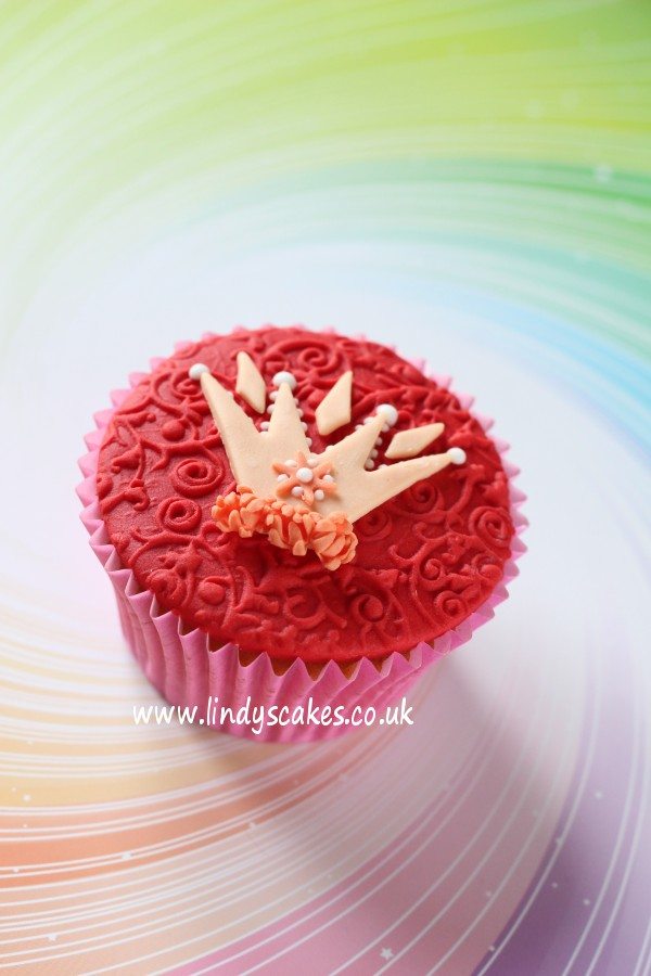 princess crown cupcake by Lindy Smith