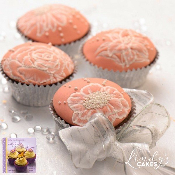 peach wedding cupcakes by Lindy Smith
