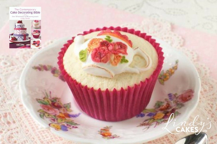 tea-and-cake-cupcake-from-lindy-smiths-contemporary-cake-decorating-bible-book