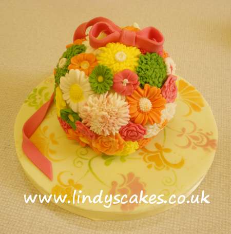 Rosies flower posy cake