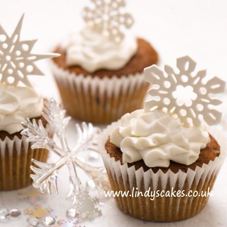 snowflake cupcakes perfect Christmas treat