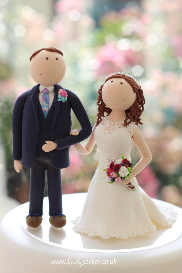 Bride and Groom Cake Toppers by cake decorating expert