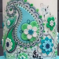 beautiful designed paisley doodle cake design by Lindy Smith