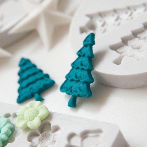 Christmas tree mould for decorating Christmas cakes