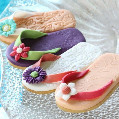 summer flip flop - cookie decorating hen party idea